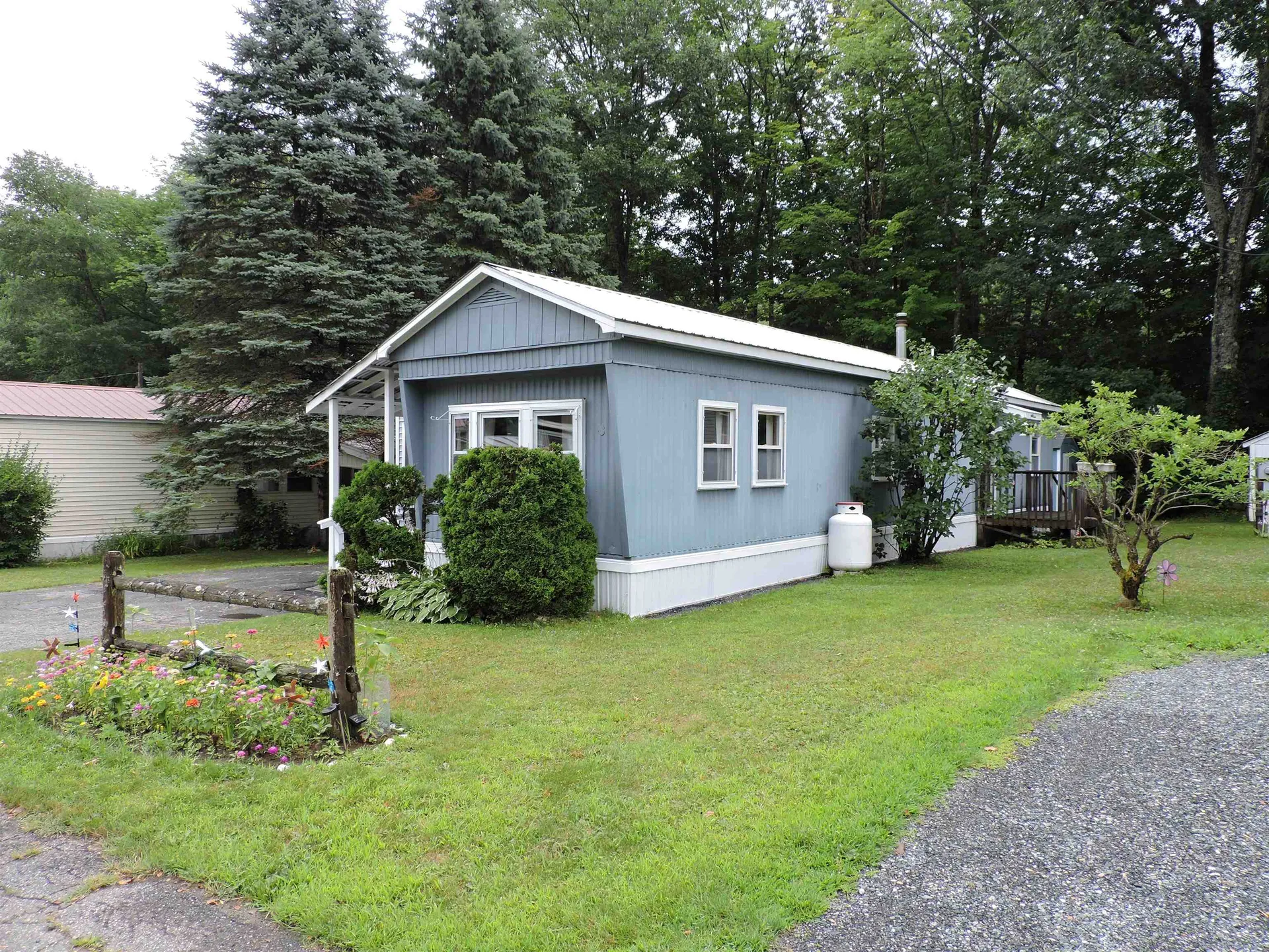 37 Cogswell Way Enfield NH 03748