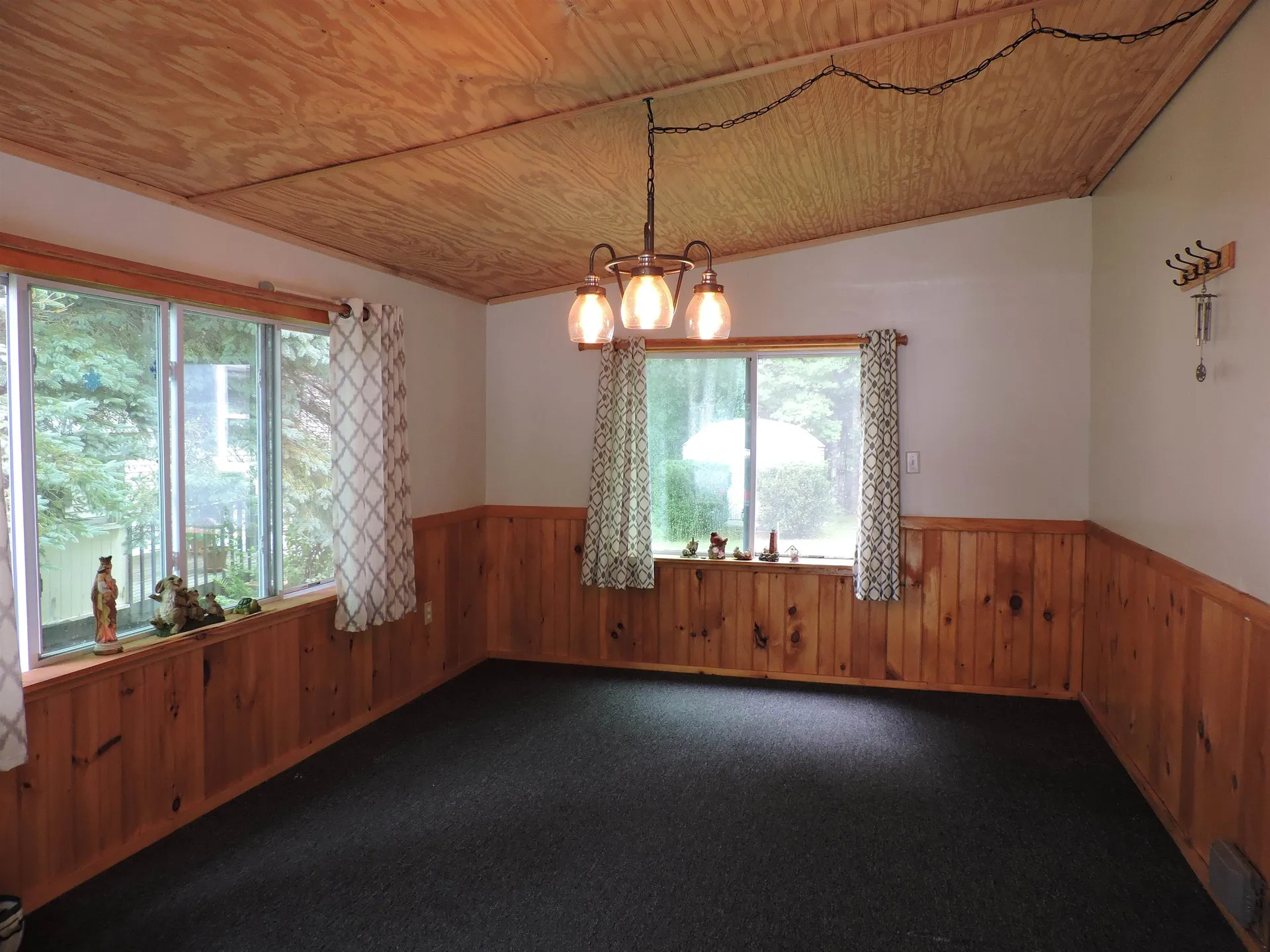 37 Cogswell Way Enfield NH 03748