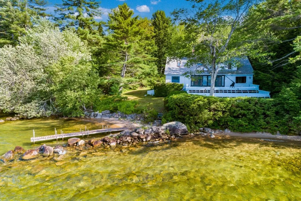 291 Deer Path Lane Bridgewater NH 03222
