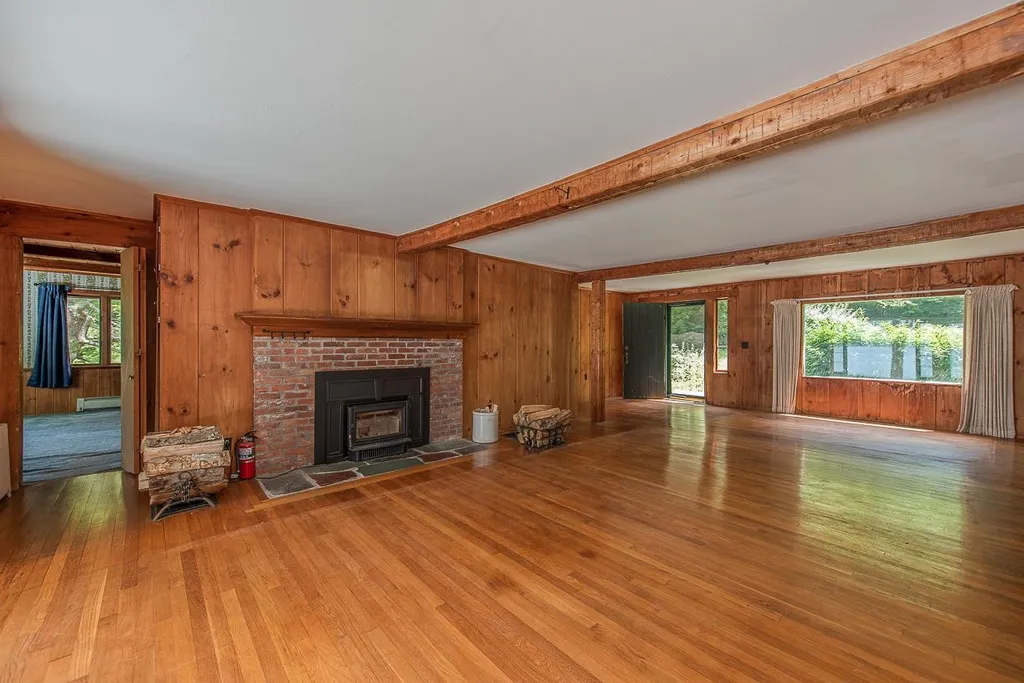291 Deer Path Lane Bridgewater NH 03222