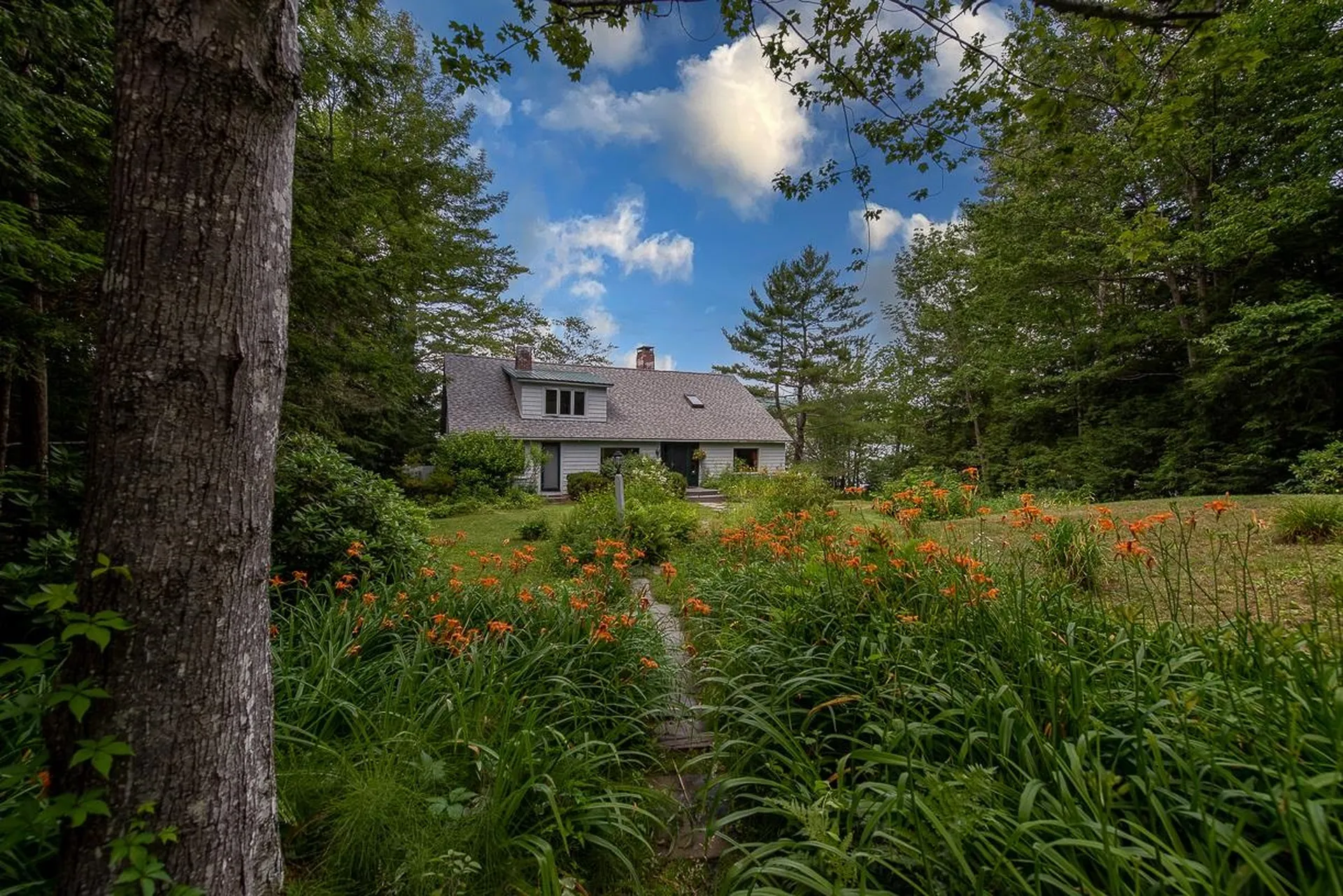 291 Deer Path Lane Bridgewater NH 03222