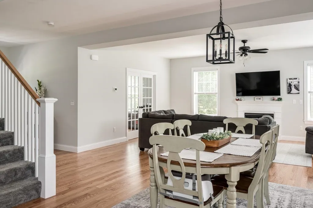 25 Route 107 Brentwood NH 03833