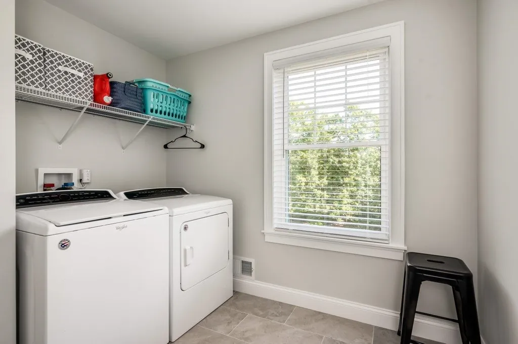 25 Route 107 Brentwood NH 03833