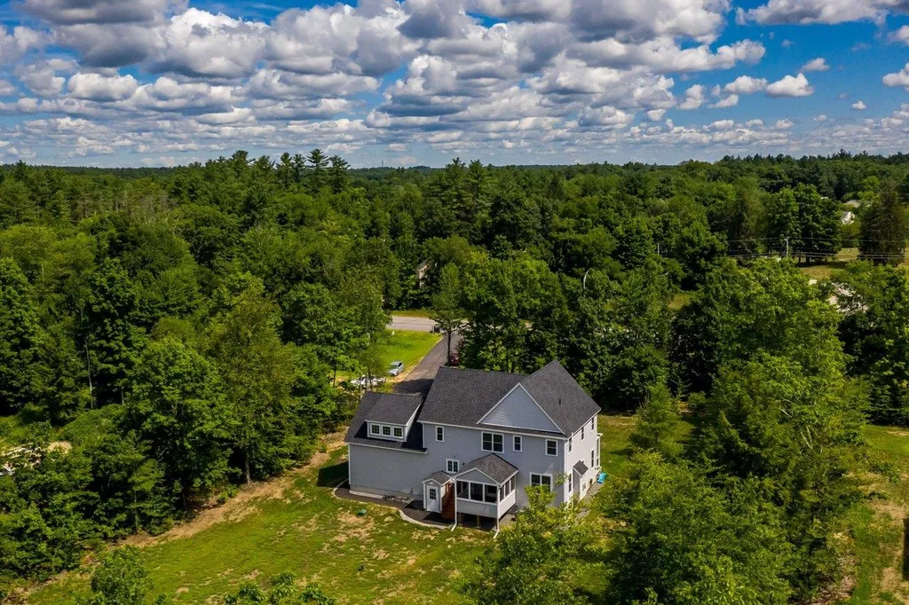25 Route 107 Brentwood NH 03833