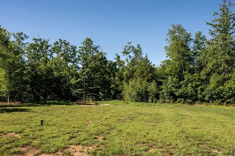 25 Route 107 Brentwood NH 03833