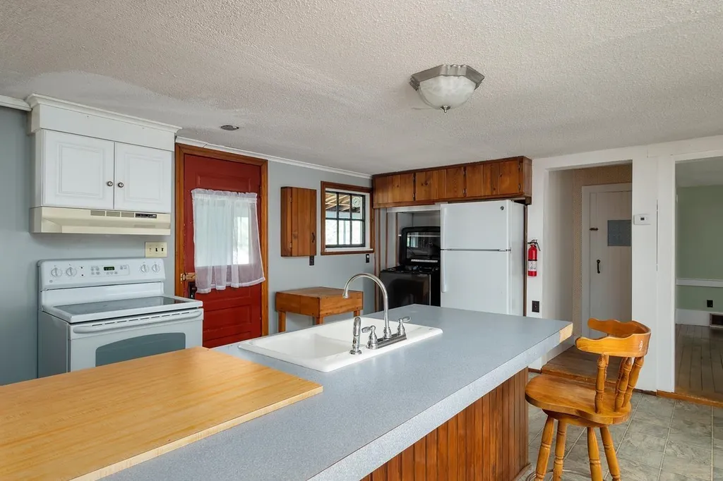 1545 White Mountain Highway Milton NH 03851