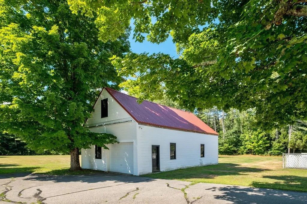 1545 White Mountain Highway Milton NH 03851