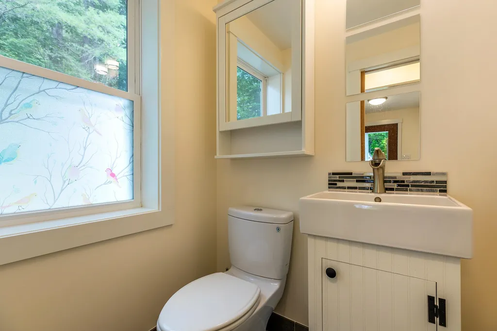 16 Gill Terrace Ludlow VT 05149