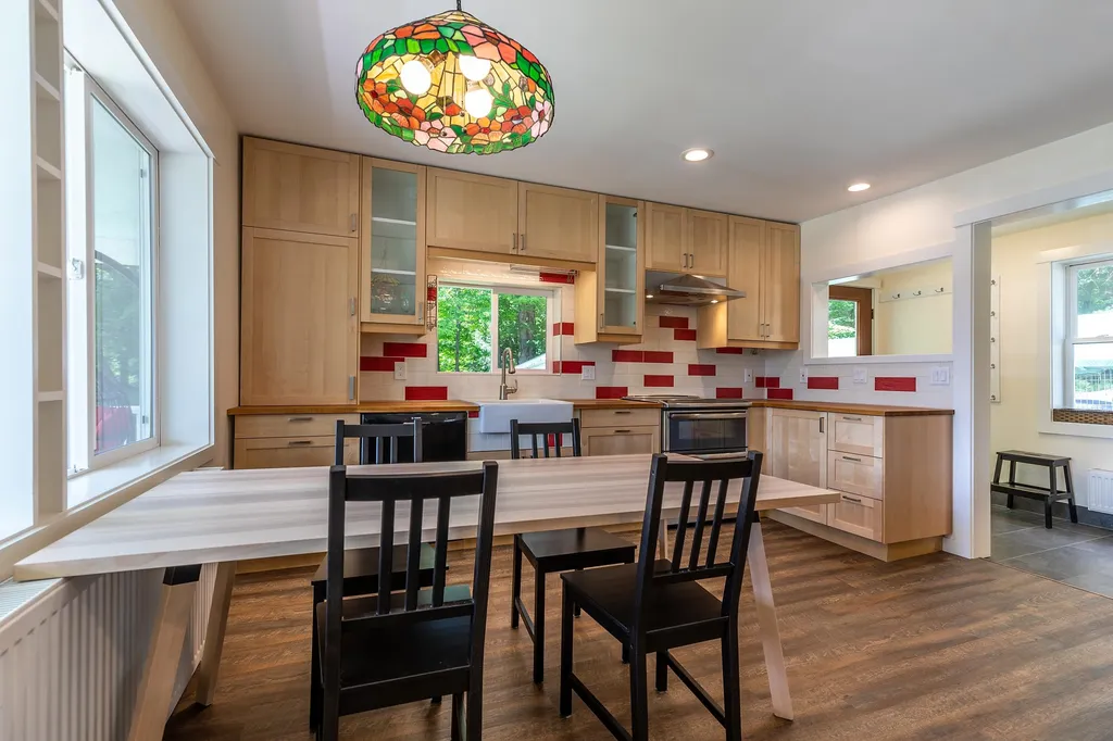 16 Gill Terrace Ludlow VT 05149