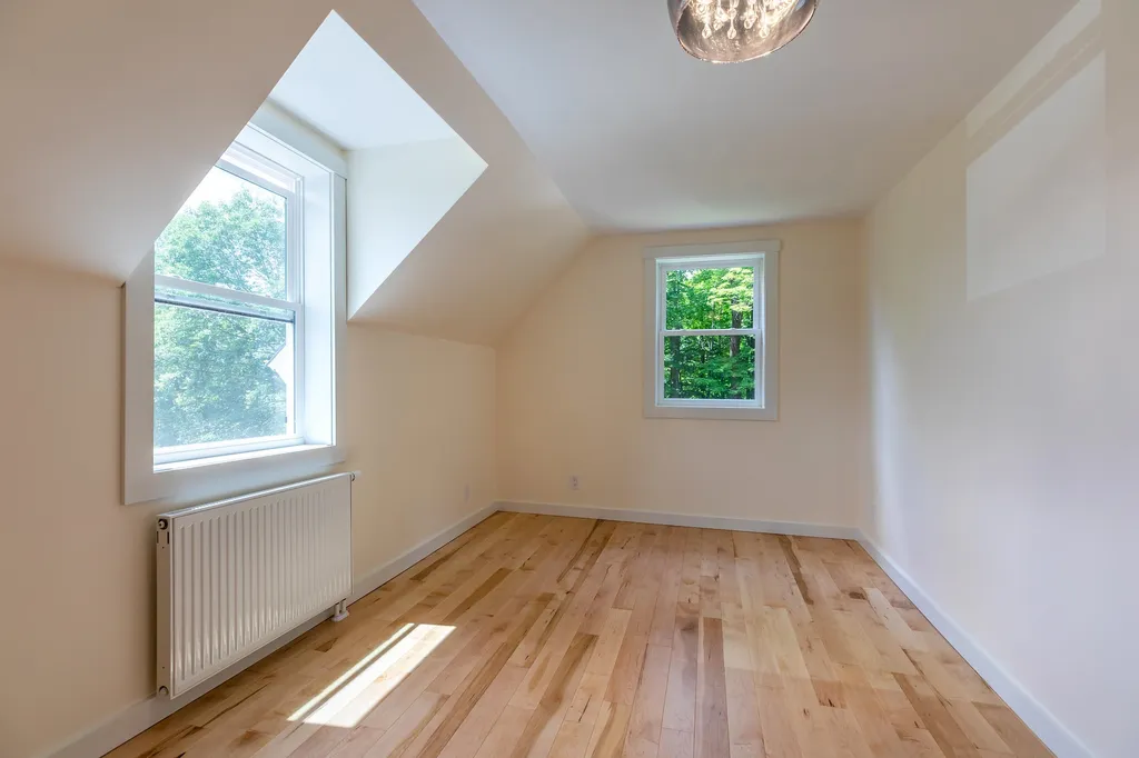 16 Gill Terrace Ludlow VT 05149