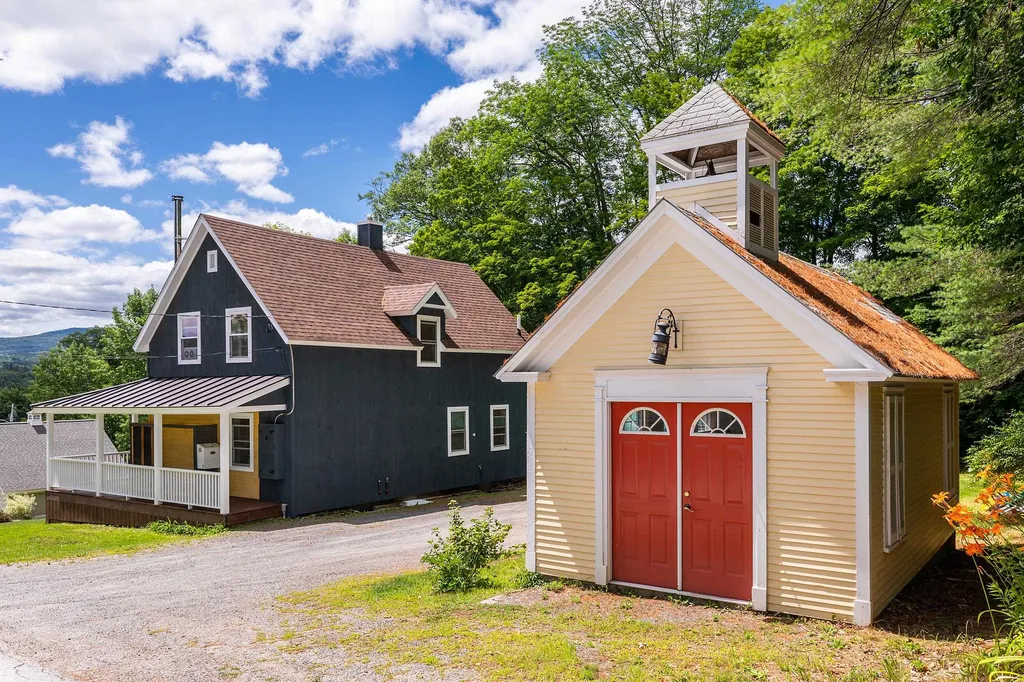 16 Gill Terrace Ludlow VT 05149