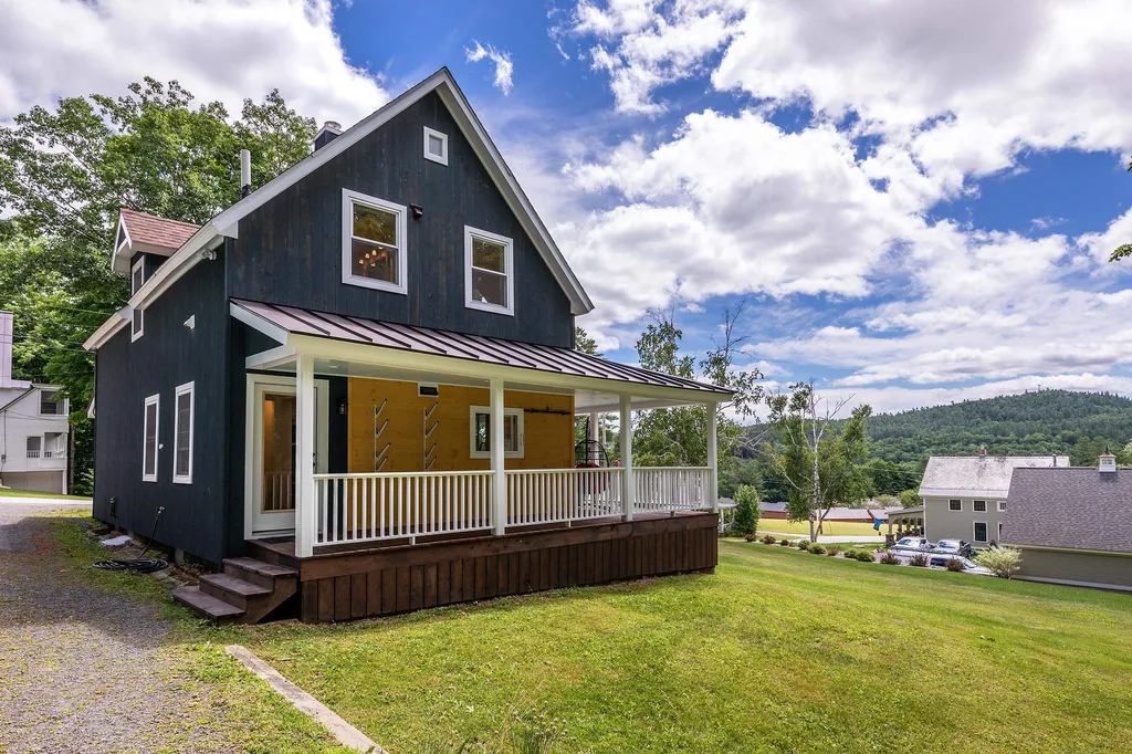 16 Gill Terrace Ludlow VT 05149