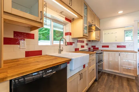 16 Gill Terrace Ludlow VT 05149