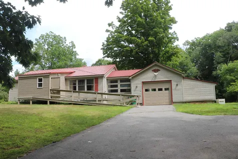 378 Sandown Road Fremont NH 03044