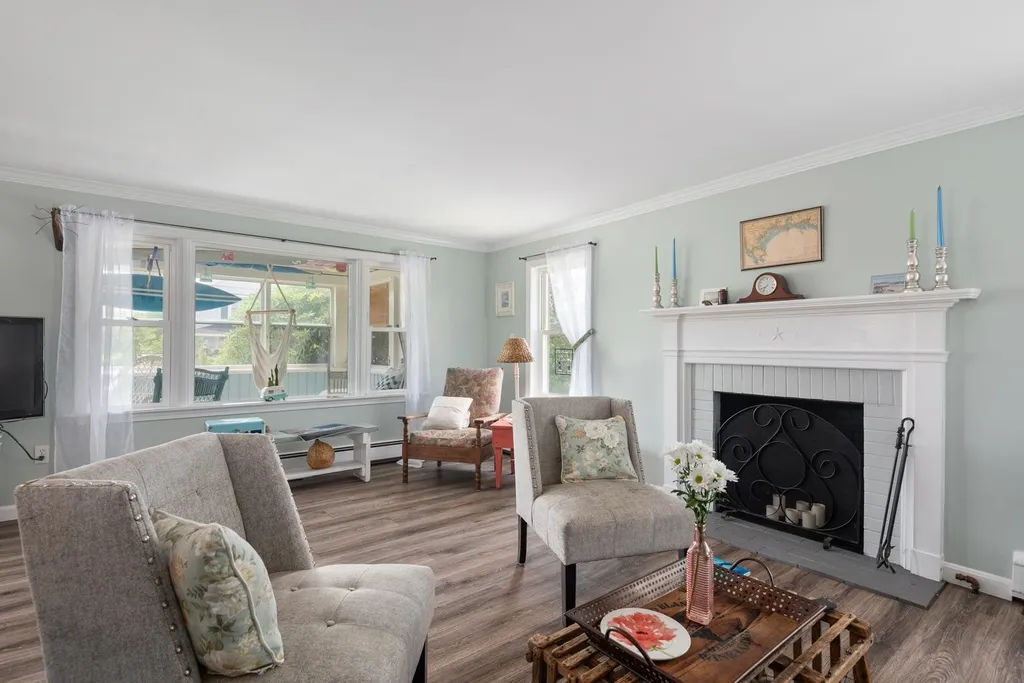 3 Sunsurf Avenue Hampton NH 03842