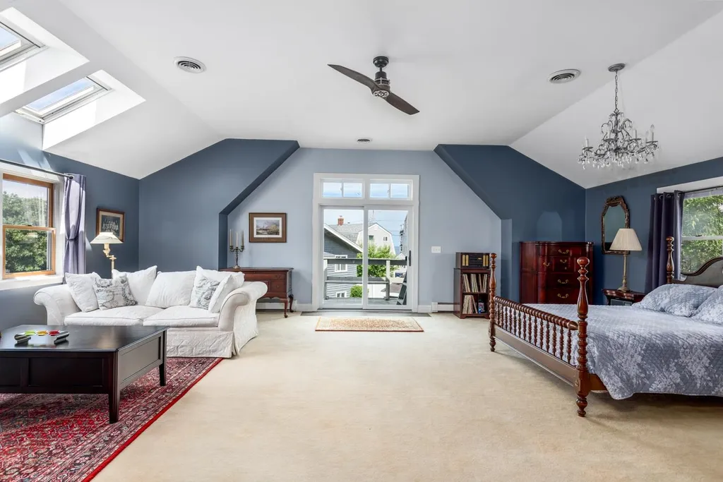 3 Sunsurf Avenue Hampton NH 03842