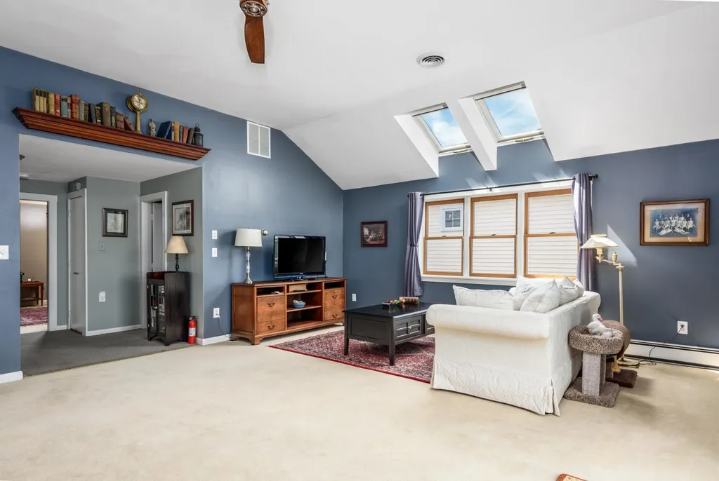 3 Sunsurf Avenue Hampton NH 03842