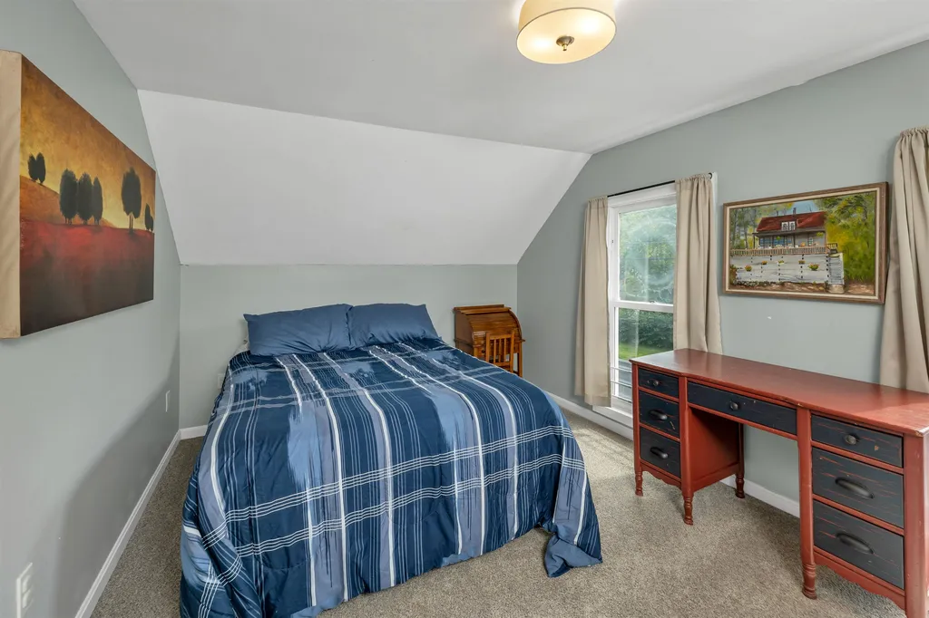 17 Riverside Drive Ashland NH 03217