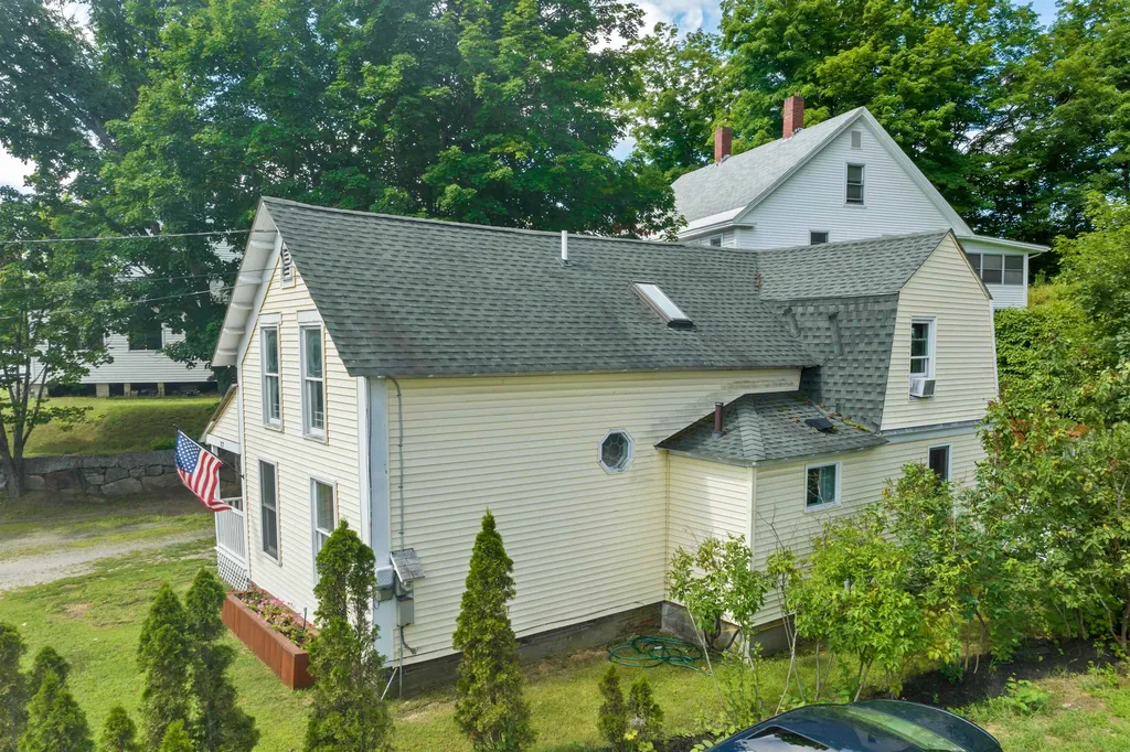 17 Riverside Drive Ashland NH 03217