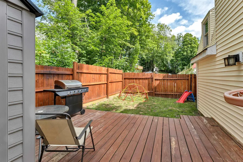 17 Riverside Drive Ashland NH 03217