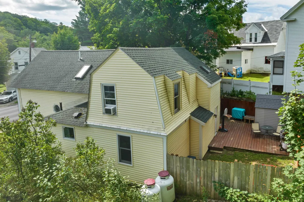 17 Riverside Drive Ashland NH 03217