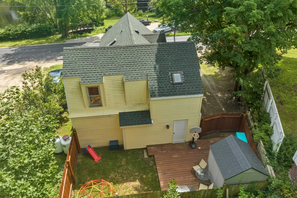 17 Riverside Drive Ashland NH 03217