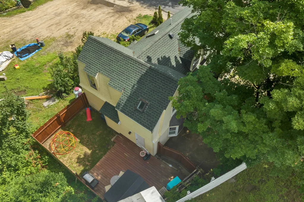 17 Riverside Drive Ashland NH 03217