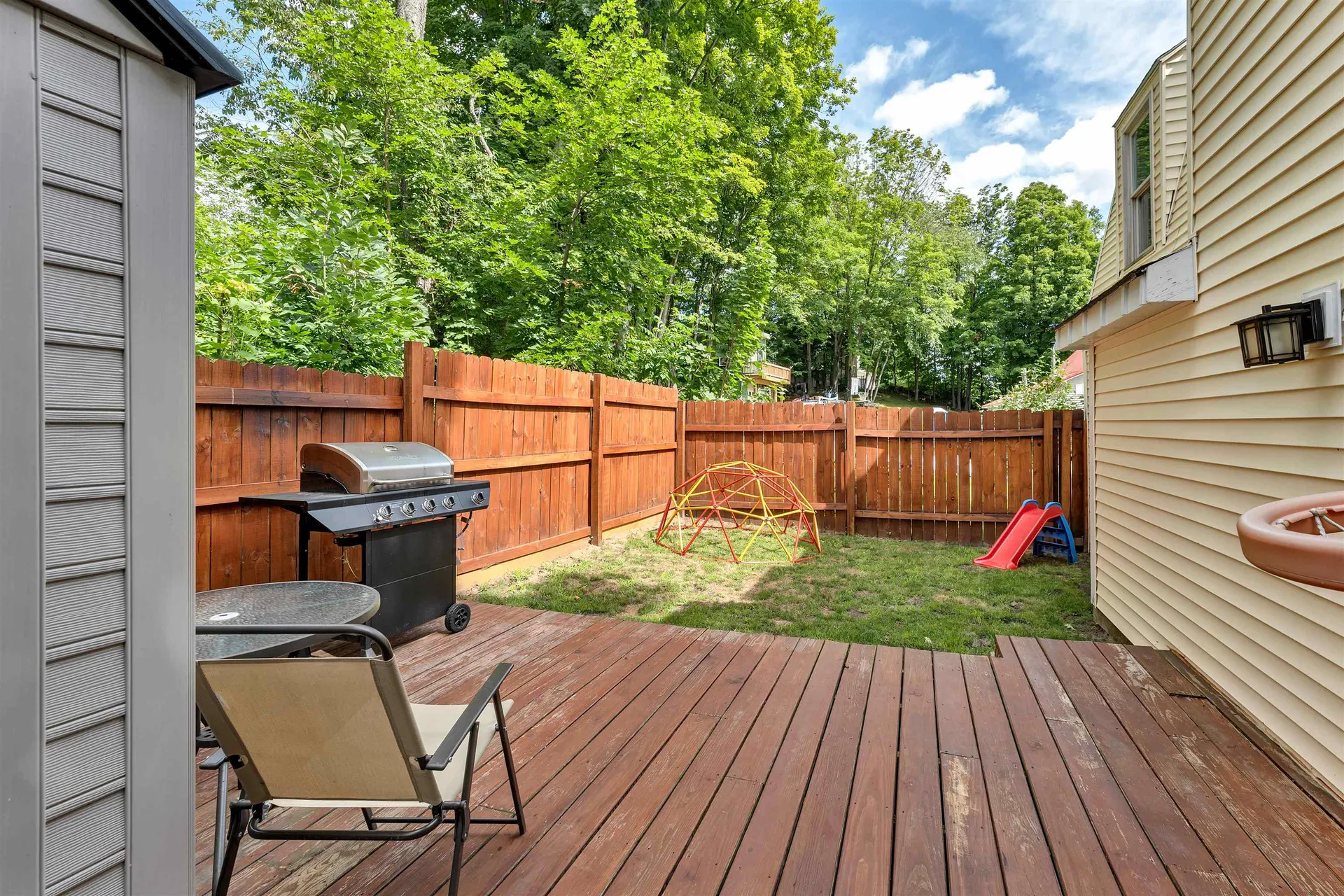 17 Riverside Drive Ashland NH 03217