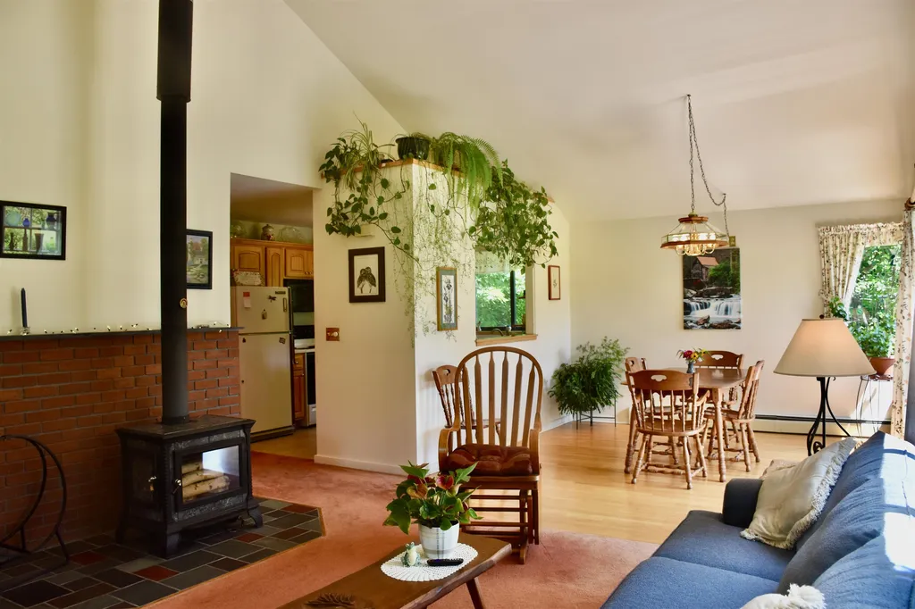 26 Starbird Road Jericho VT 05465