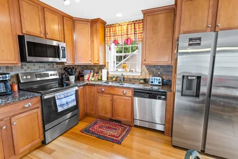 83 Siesta Lane Laconia NH 03246