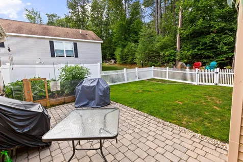 83 Siesta Lane Laconia NH 03246