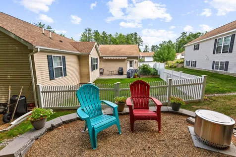 83 Siesta Lane Laconia NH 03246