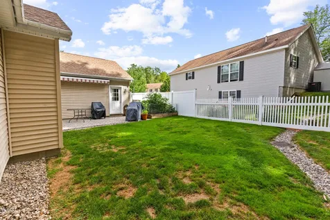 83 Siesta Lane Laconia NH 03246