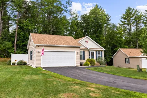83 Siesta Lane Laconia NH 03246