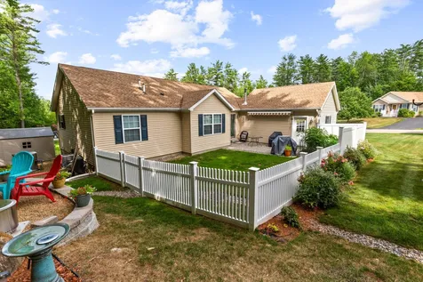 83 Siesta Lane Laconia NH 03246
