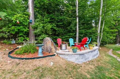 83 Siesta Lane Laconia NH 03246