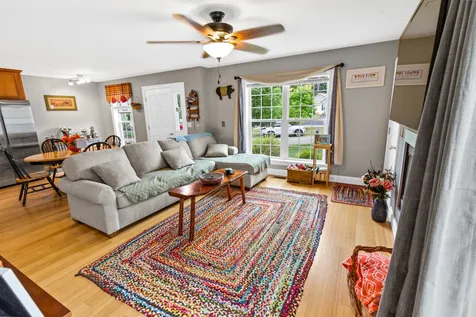 83 Siesta Lane Laconia NH 03246