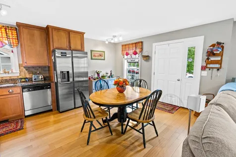 83 Siesta Lane Laconia NH 03246