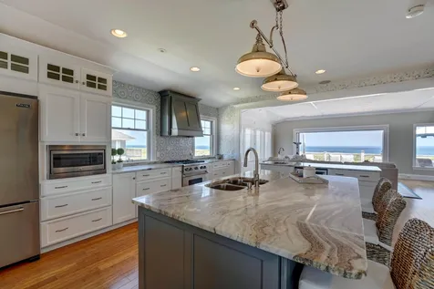 126 Ocean Boulevard Seabrook NH 03874