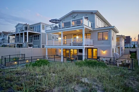 126 Ocean Boulevard Seabrook NH 03874
