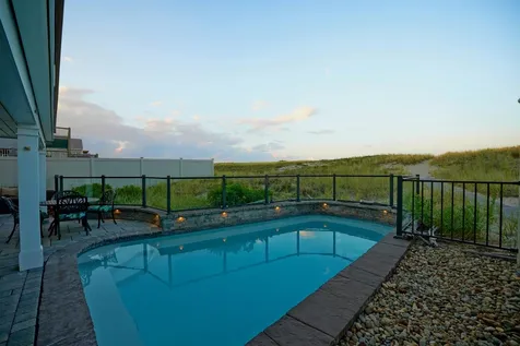 126 Ocean Boulevard Seabrook NH 03874