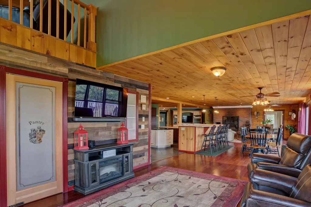 1235 Rogers Hill Road Newbury VT 05051