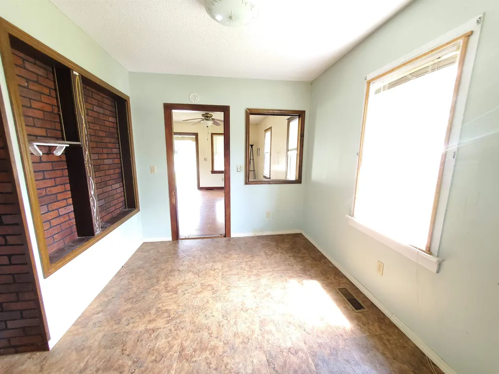 16 Peabody Street Lebanon NH 03766