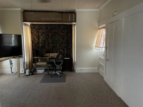 25 Lyford Street Laconia NH 03246