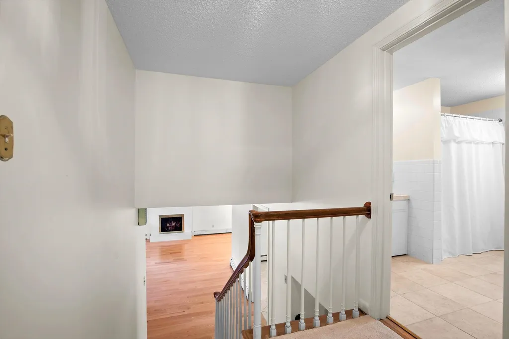 27 Lois Street Rochester NH 03867