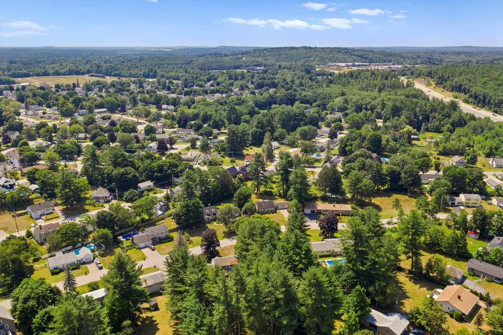 27 Lois Street Rochester NH 03867