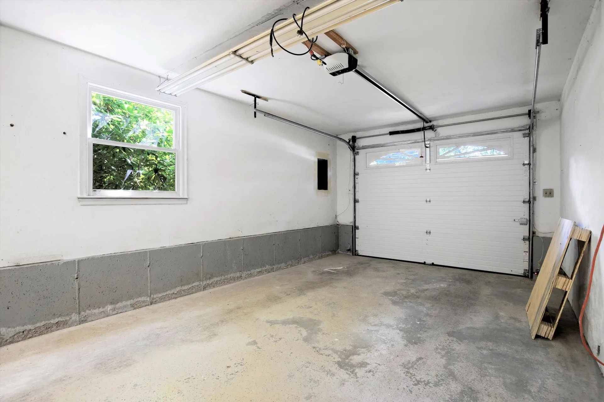 27 Lois Street Rochester NH 03867