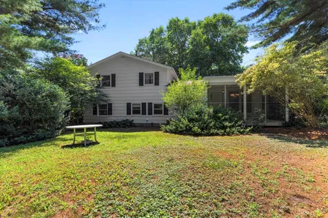 27 Lois Street Rochester NH 03867