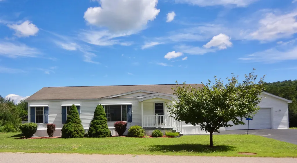 702 Brewer Court Laconia NH 03246