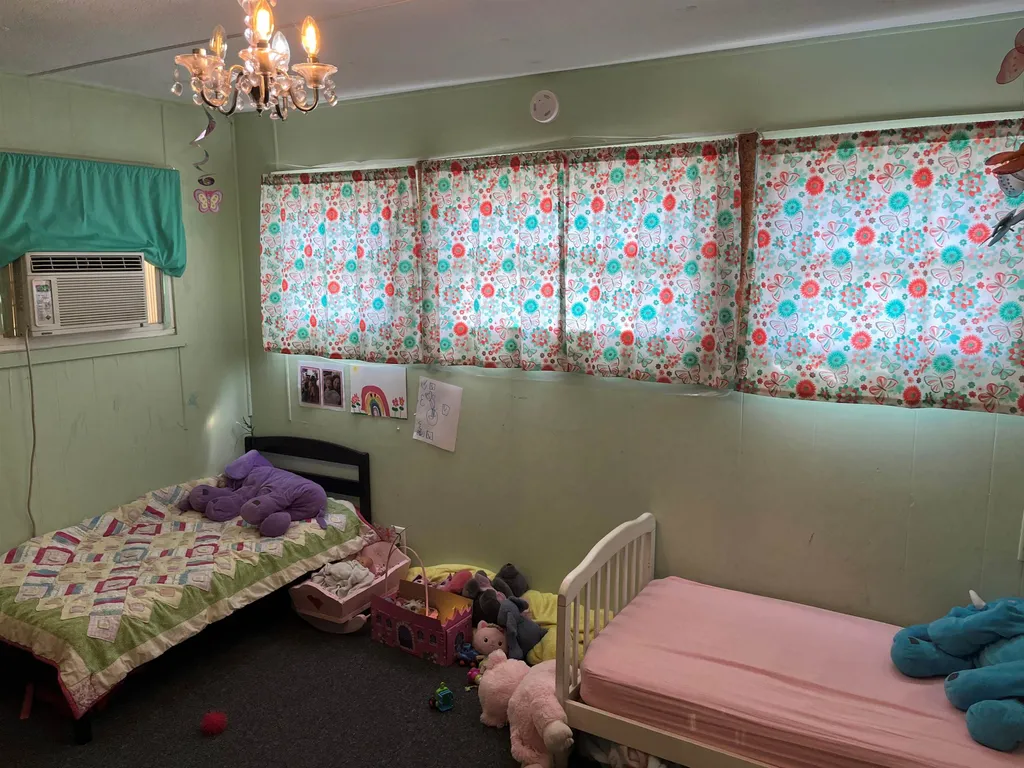 2 Rona Avenue Raymond NH 03077